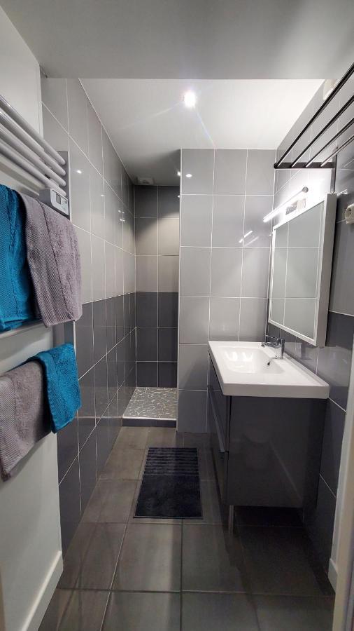 L'Ecrin De Saint Genest Lerpt - Belle Vue Et Calme Apartman Kültér fotó